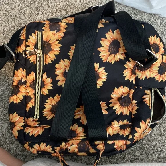 Mini backpack - Picture 3 of 3